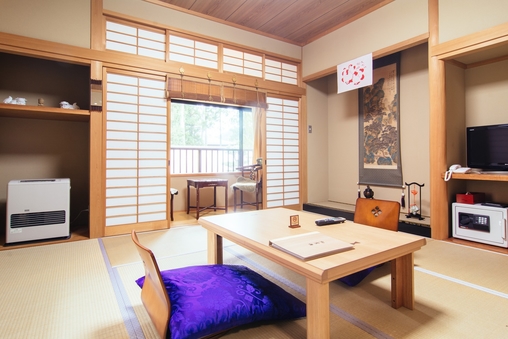 【特別室A】 -玉藻- 8畳+3畳　庭の見える客室